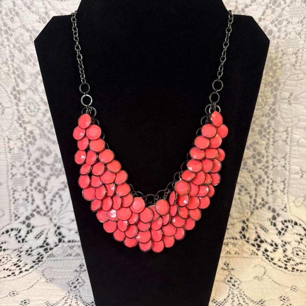 Bright Pink / Coral & Black Multi- Layer Round Bead Bib Necklace 20in - Picture 3 of 5